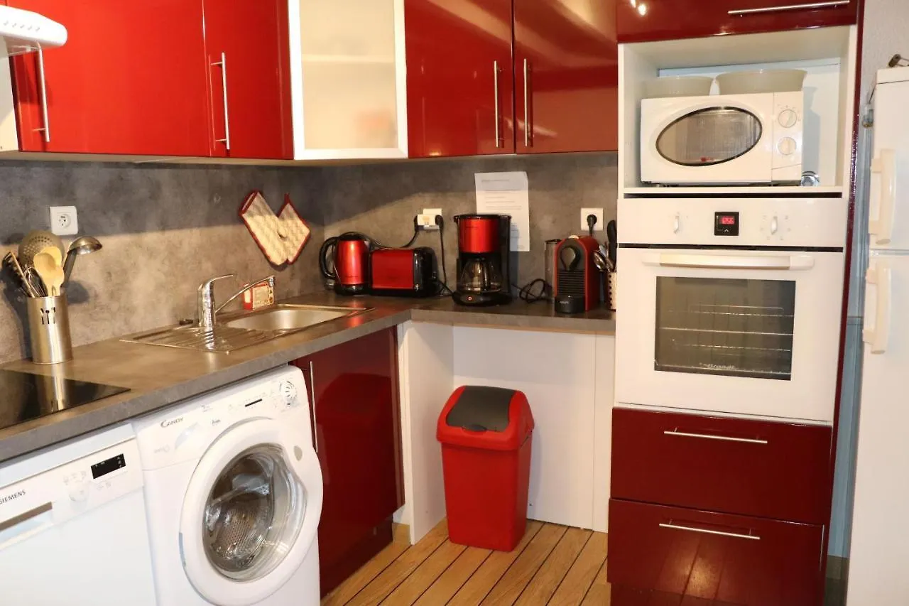 Appt 6- 8 Personnes Plein Centre Cauterets 2 Places Parking 0*,  フランス